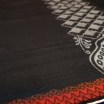 Sarung Sapphire Exclusive HTTK Hitam Timbul Tumpal Kembang - Gambar 3