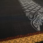 Sarung Sapphire Exclusive HTTK Hitam Timbul Tumpal Kembang - Gambar 6